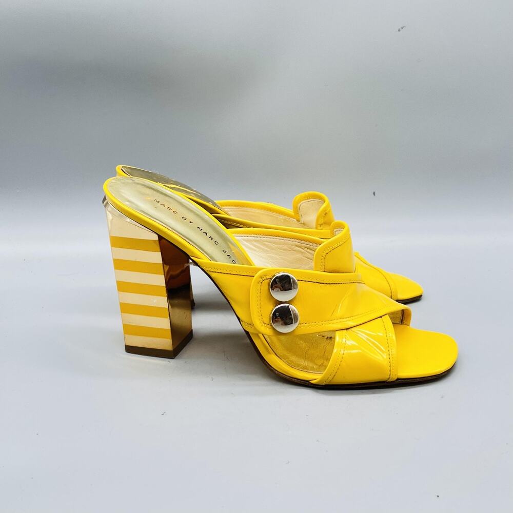 Marc By Marc Jacobs Sandals Womens 7.5 Yellow Patent Leather Slide Striped Heel